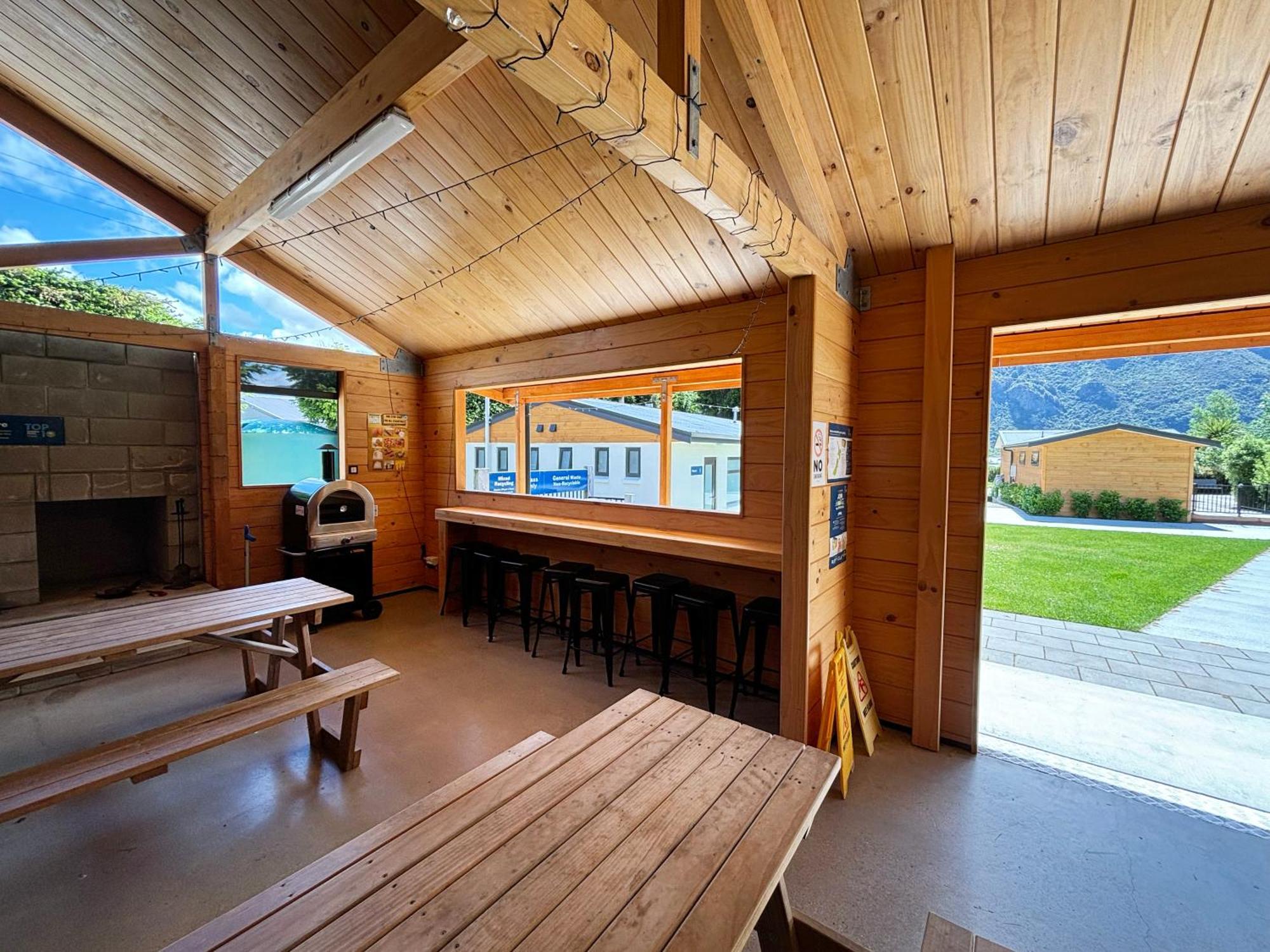 Kingston Top 10 Holiday Park Экстерьер фото